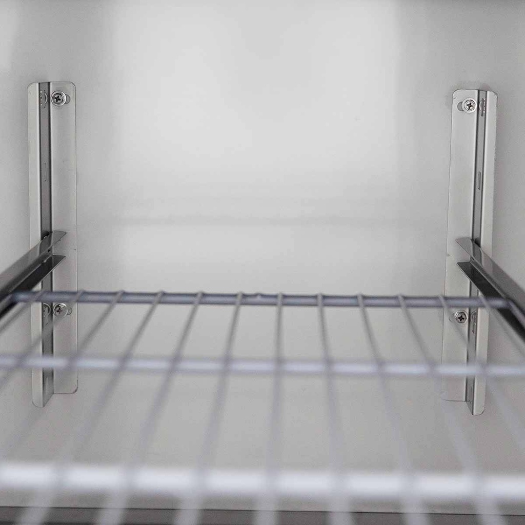 Kühltisch Mini / 3-fach - mit 3 Türen, 1365 x 700 mm