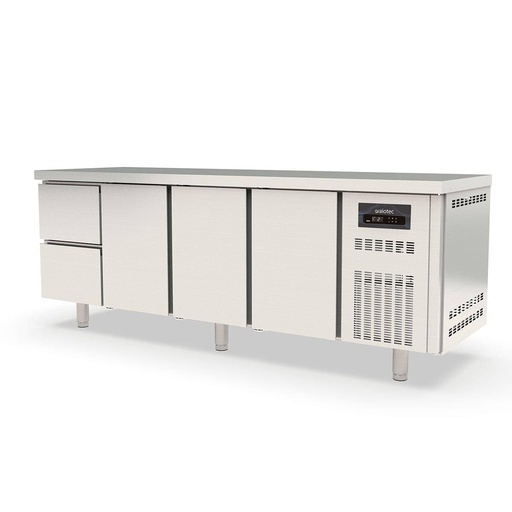 TOPLINE Kühltisch / 4-fach GN1/1 mit 2 Schubladen / 3 Türen, 2245 x 700 mm