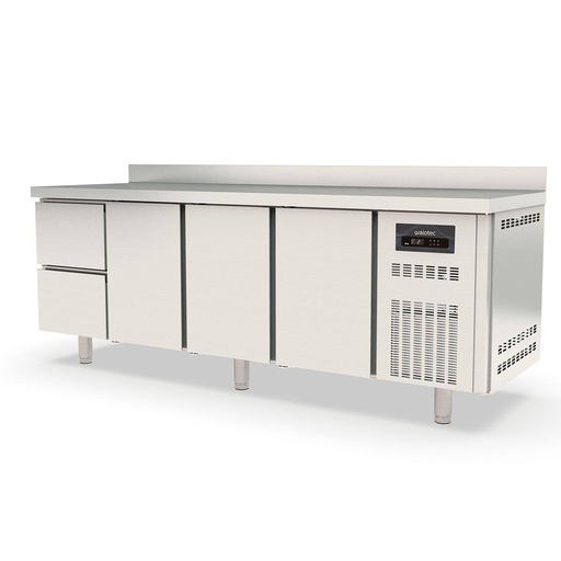 TOPLINE Kühltisch / 4-fach GN1/1 mit 2 Schubladen / 3 Türen & Aufkantung, 2245 x 700 mm